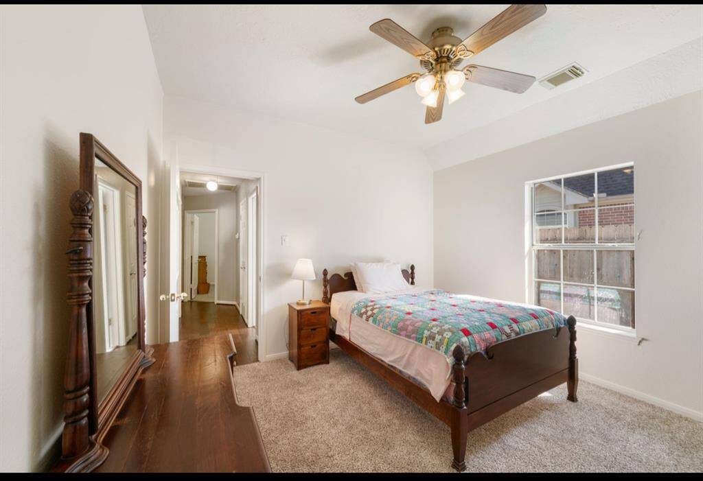 All bedrooms feature plush carpet