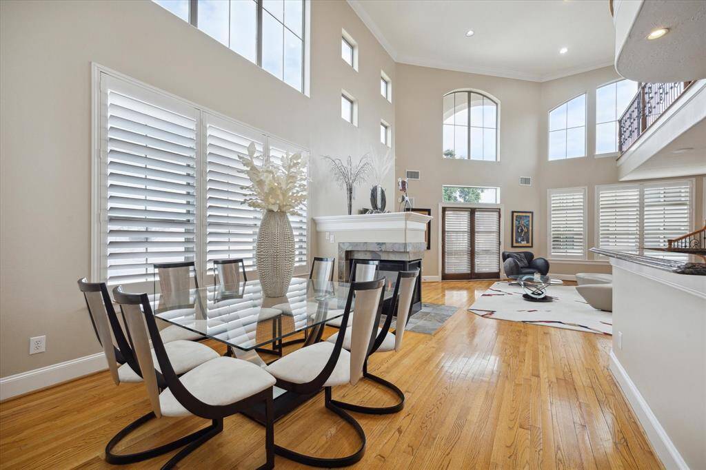 View of open, light and bright 2nd floor