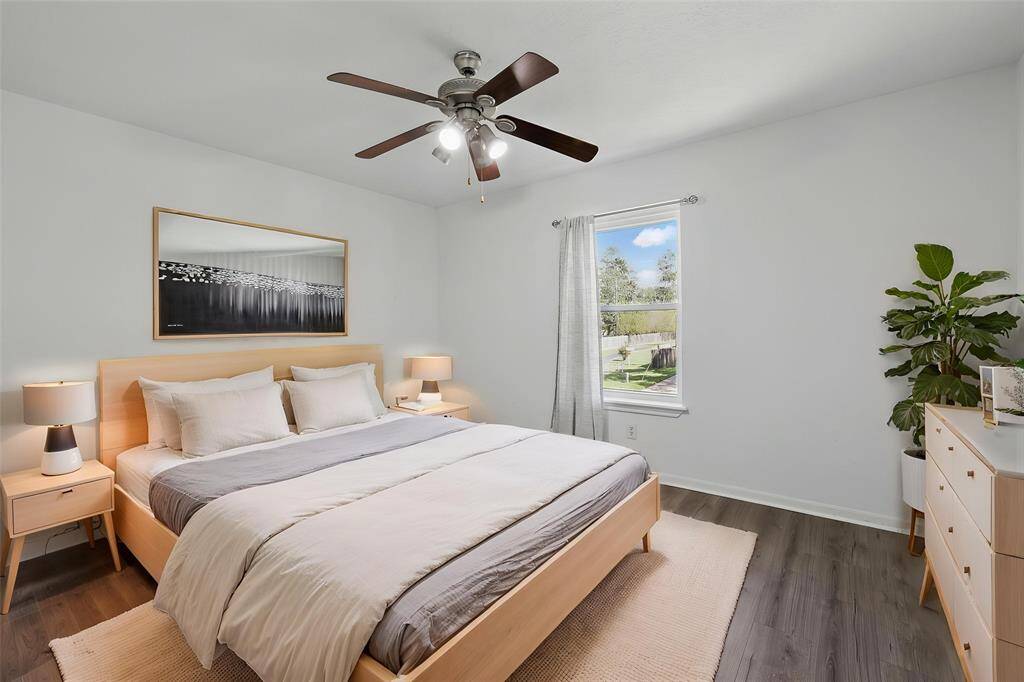 This bedroom has been virtually staged to showcase its endless potential—just imagine the possibilities!