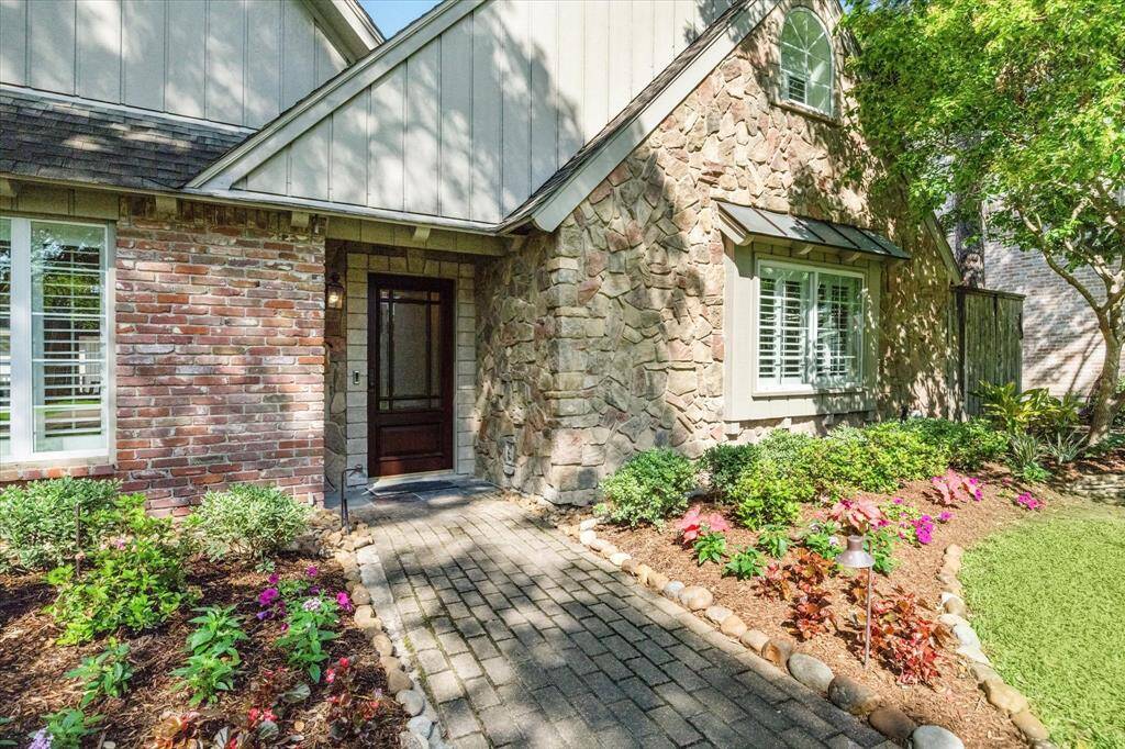 The charming exterior invites you into this home, which boasts numerous upgrades including new carpet, an upstairs utility room, a comprehensive front and back yard mosquito system, new AC compressors and furnace, and much more! Contact the listing agent for the full list of enhancements.