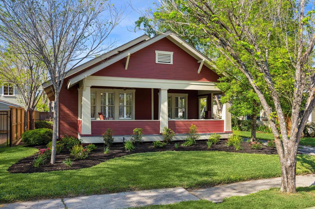 Just minutes from local parks, restaurants, and shops.