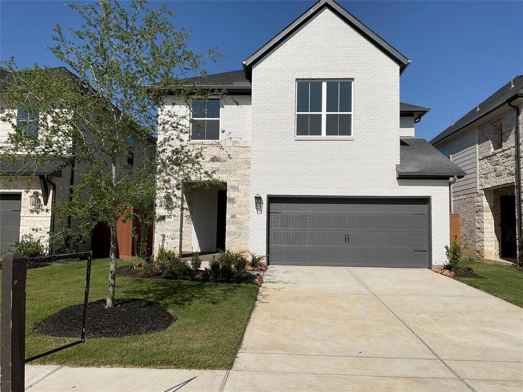 Discover modern elegance in this stunning two-story home with four bedrooms and 3.5 baths. Ideally located near Grand Parkway for convenient access to top amenities.