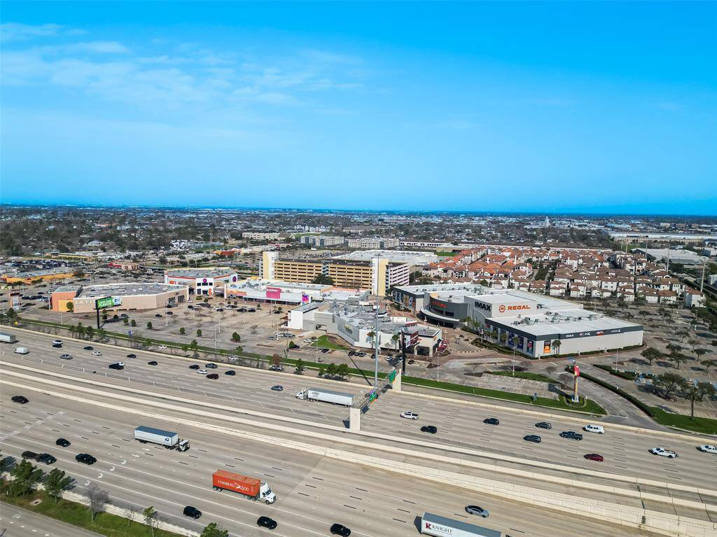 Marq'e IMAX Theatre, Dave & Busters, LA Fitness, Improv and multitudes of restaurants just across the freeway.