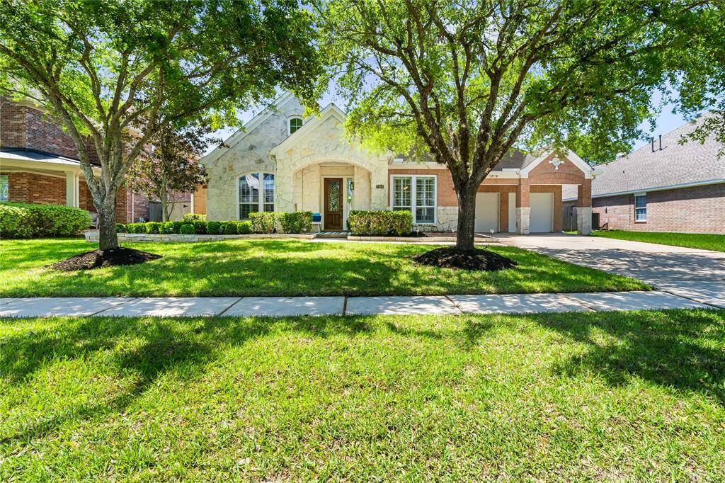 WELCOME HOME TO 7918 FOREST HAVEN DRIVE!