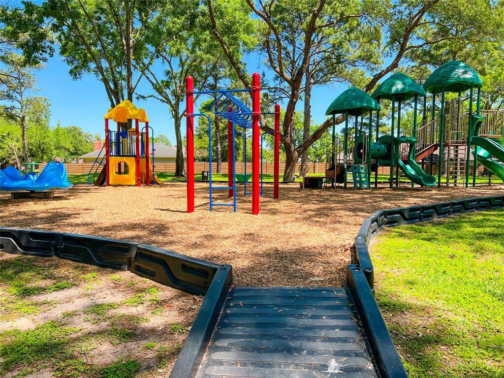 Beautiful new play equipment + benches throughout