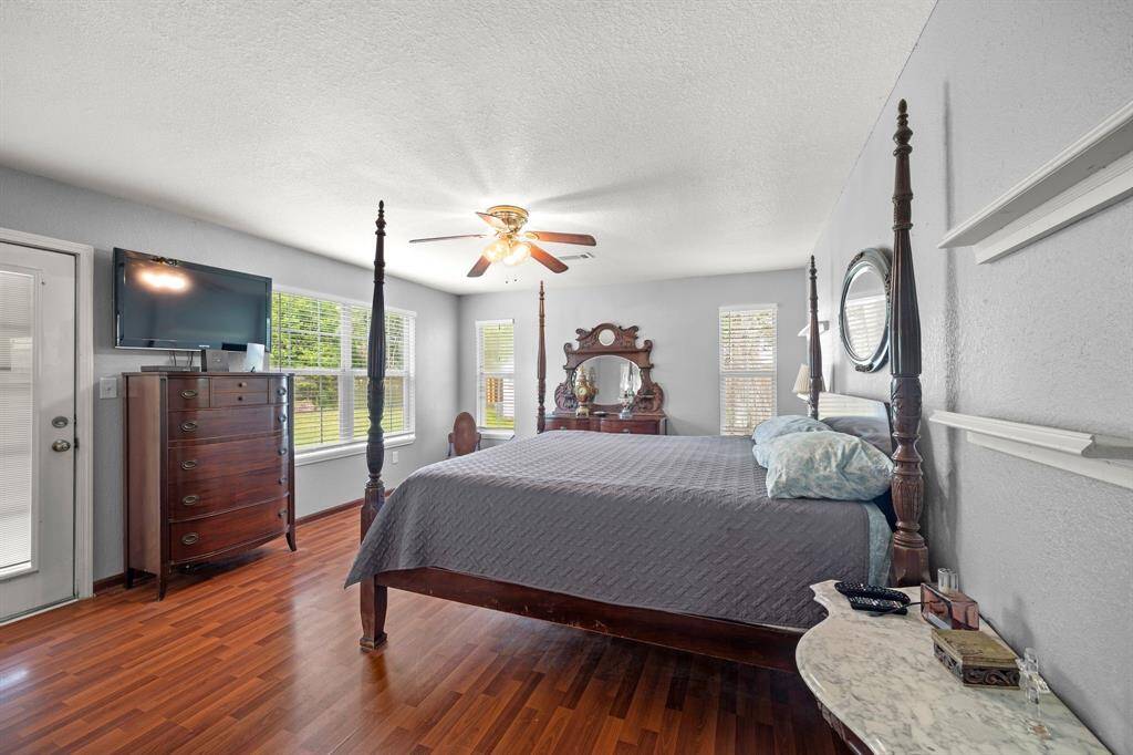 Large Laundry Room