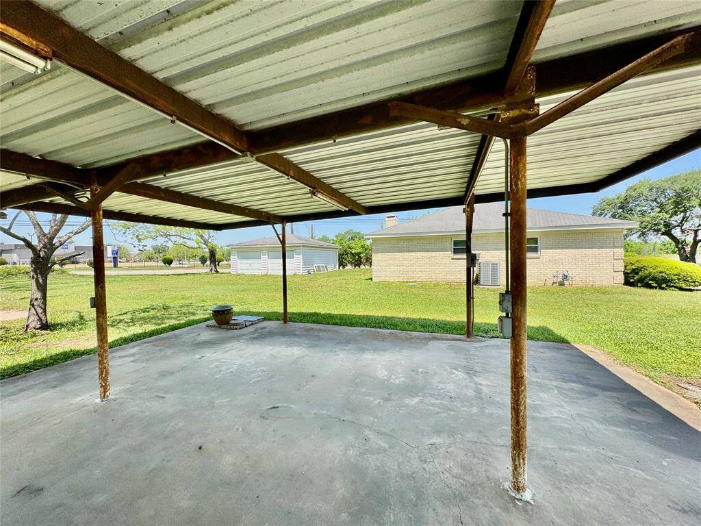 Huge backyard--perfect for entertaining. Site on approximately one full acre!