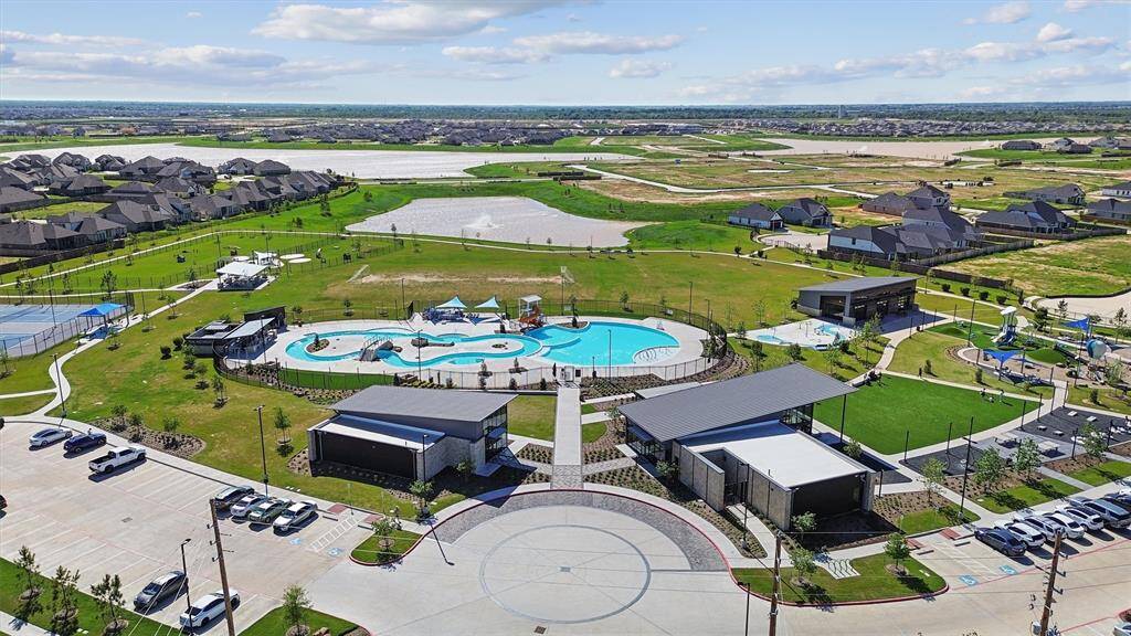 Chill in the Lazy River, Splash in the Splash Pad or Workout at the Community Gym.