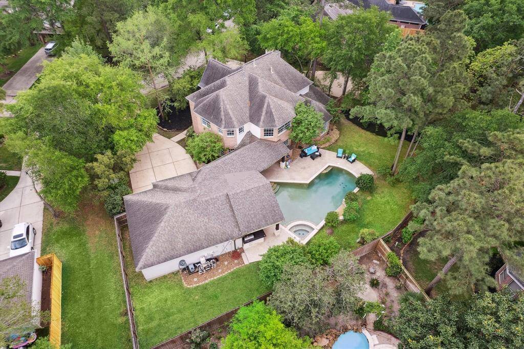 This lot offers so much extra space beyond the pool and entertaining patio.