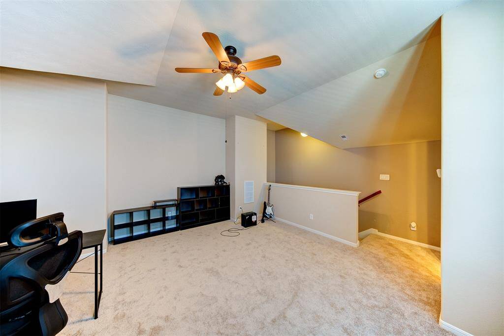Carpet recently replaced in a neutral color - also on the stairs