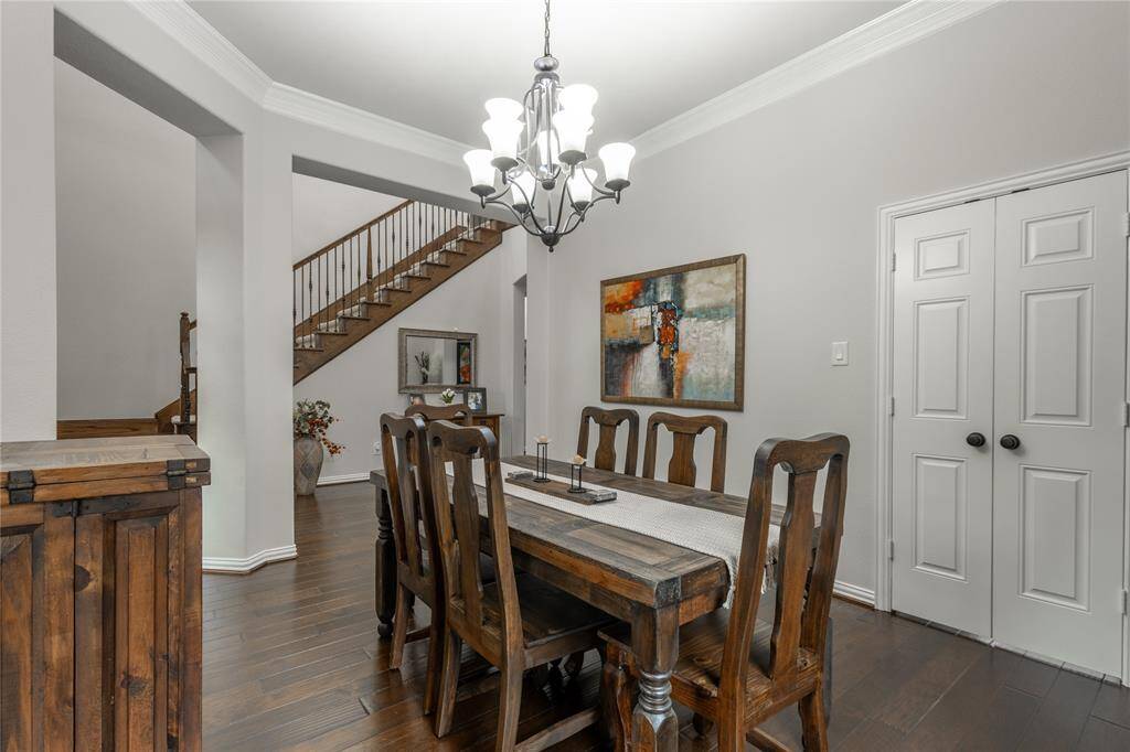 Formal dining with access to butlers pantry and kitchen.