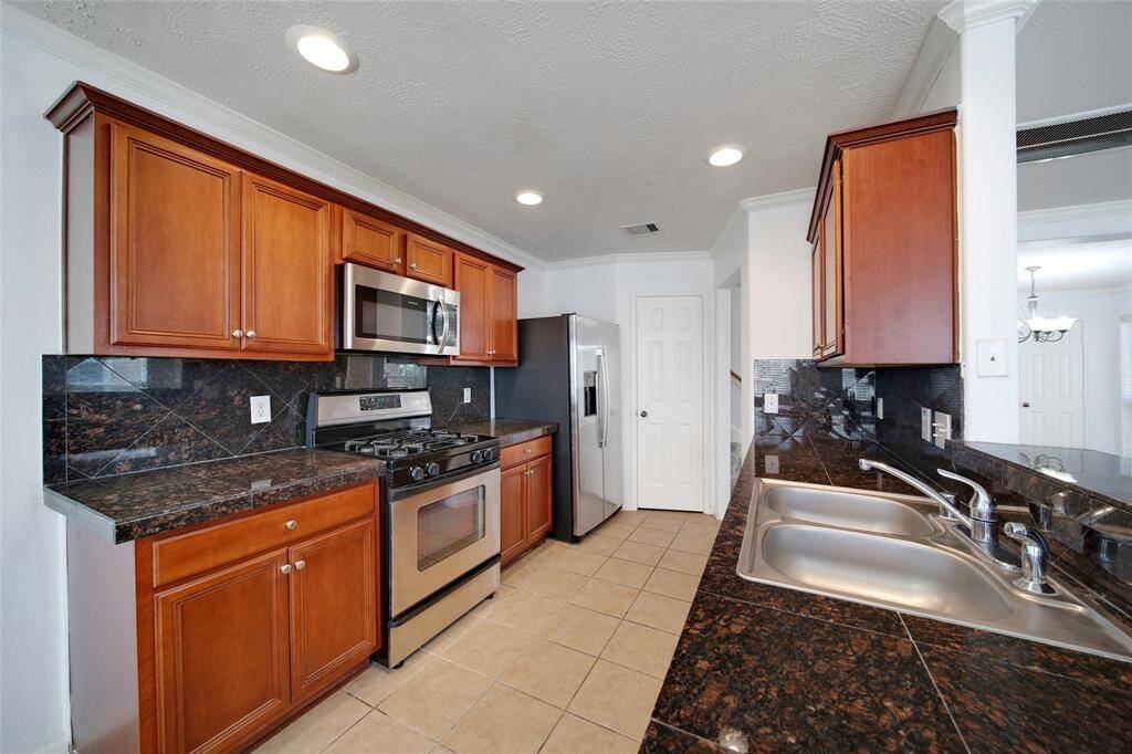 View of kitchen :3.