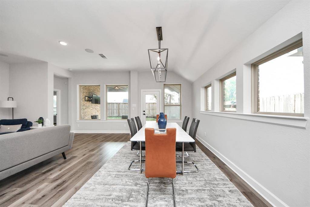 Seamless windows provide an abundance of natural light.
