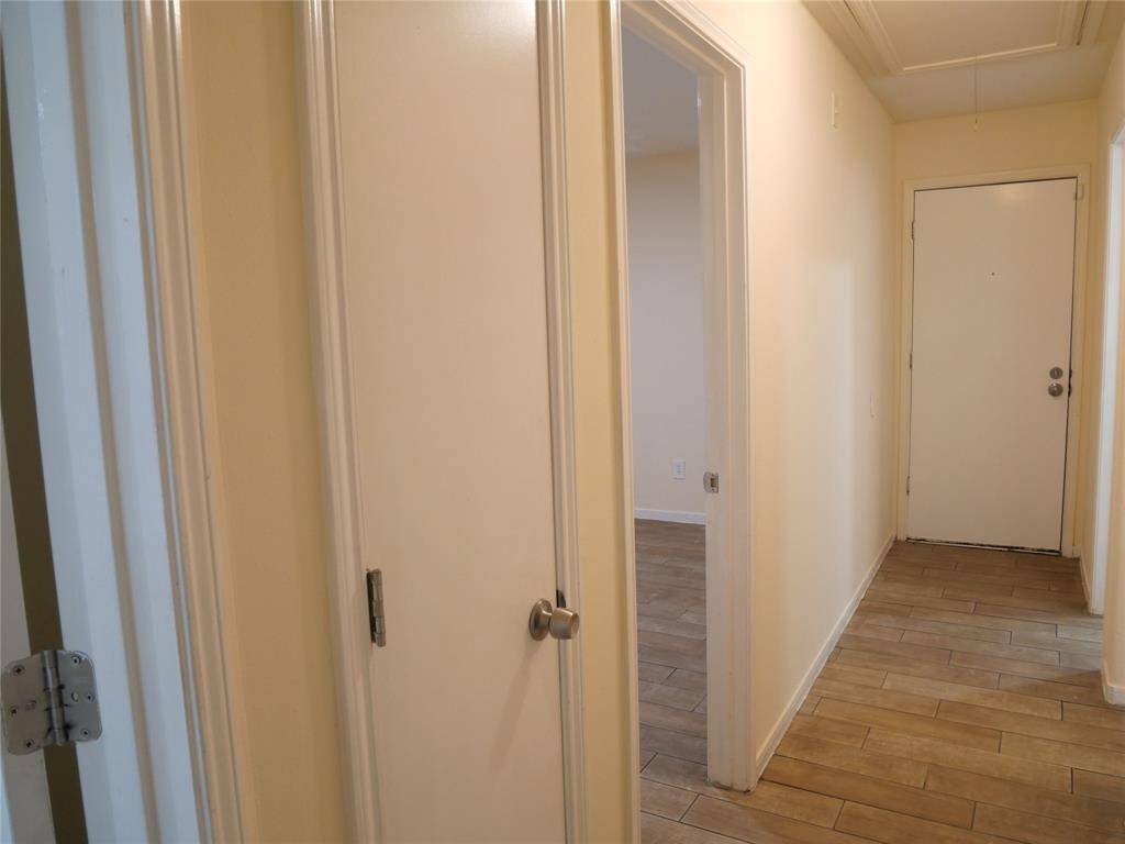 Hallway for 2 bedrooms and guest bathroom