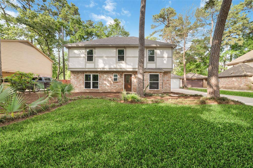 Welcome to 12 Woodhaven Wood Dr.