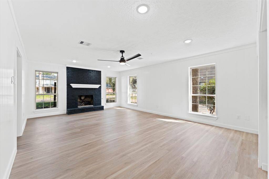 Unstaged view of living room