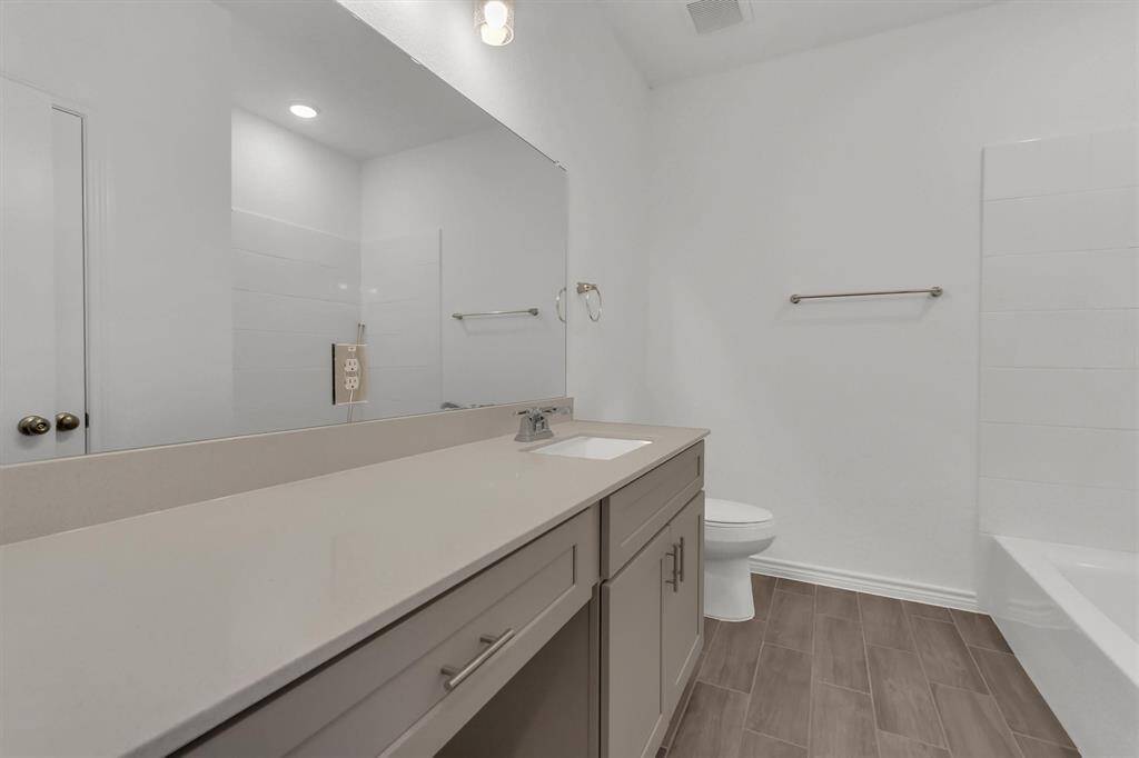 Bath room 3 shared by two bedrooms.