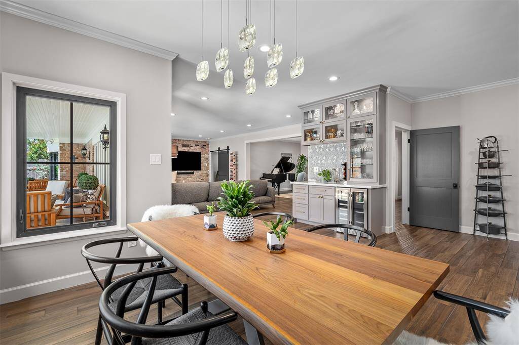 A home made for entertaining.