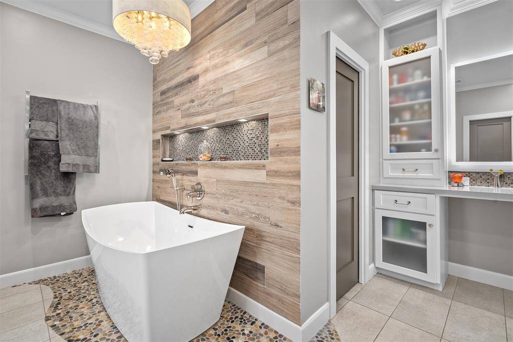 Air-jetted tub and ...
