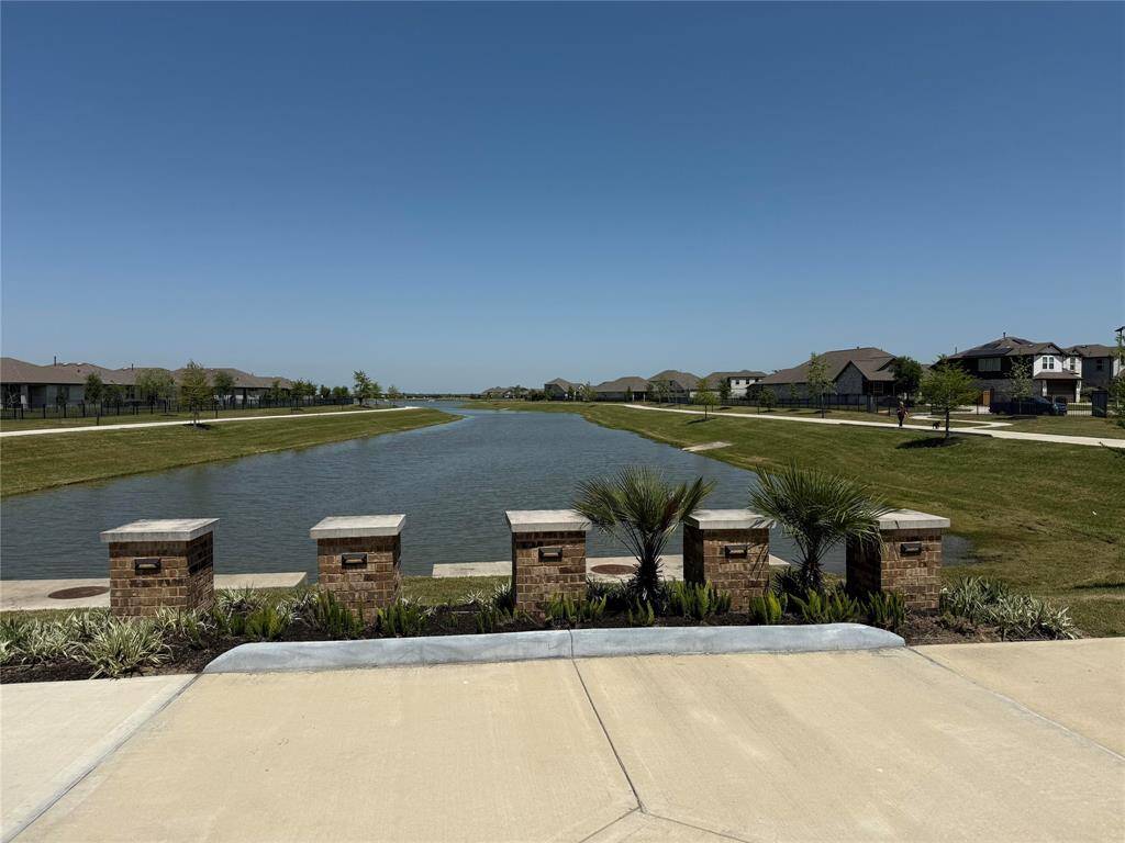 Enjoy access to several lakes with walking paths.