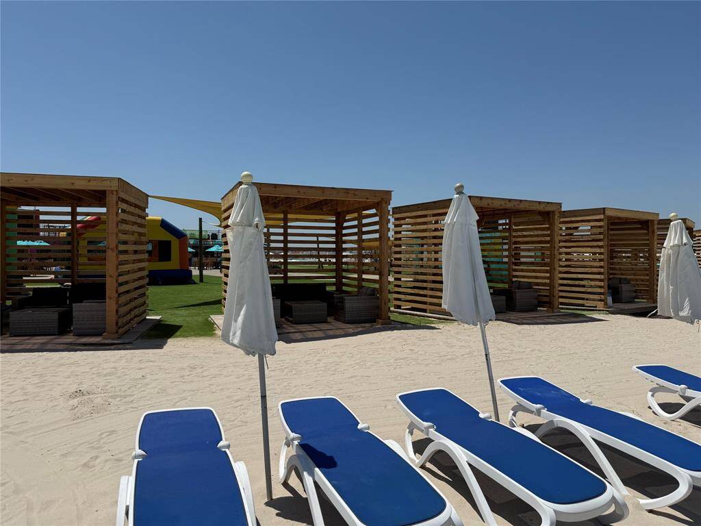 Private cabanas to get out of the sun, and plenty of lounge chairs for basking in the sun!