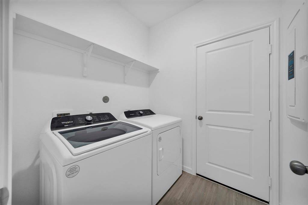 LAUNDRY AREA
