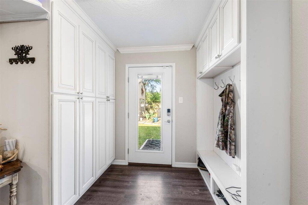 Strorage/ mudroom