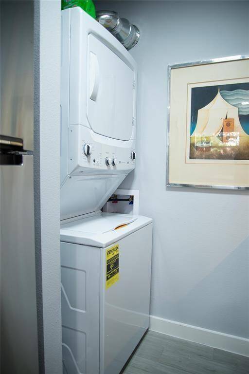 in unit stackable washer & dryer