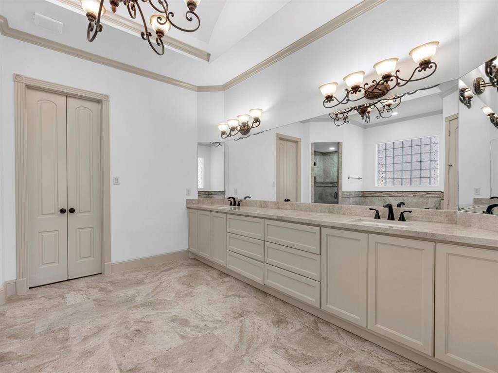 Oversized vanity with double sinks