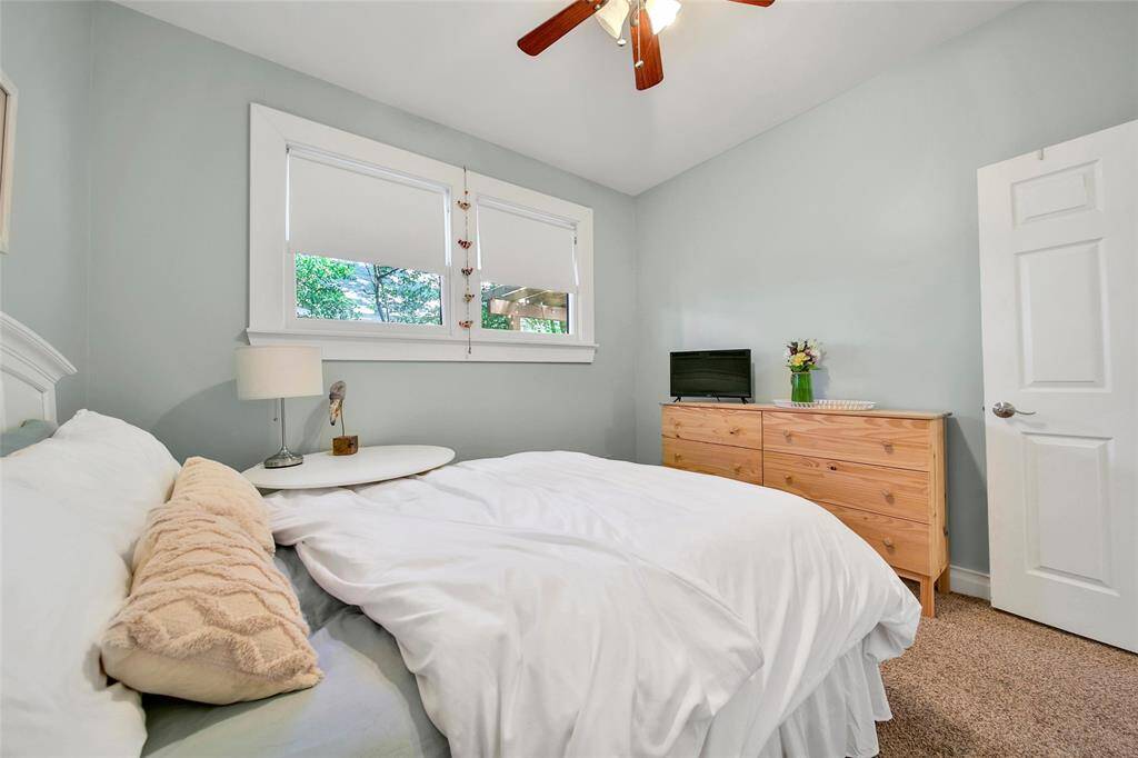 View of secondary bedroom #1 :2.
