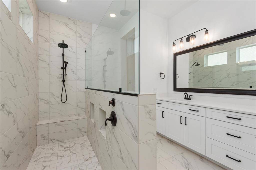Walk-in Super Shower with TWO shower heads (including rain head)