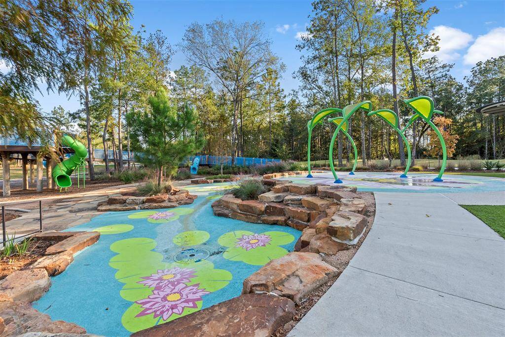 Water features and splash pad