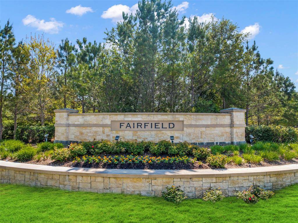 Fairfield is conveniently located in Cypress, with quick access to HWY 290 and Grand Parkway, within a few miles of area shopping and dining!