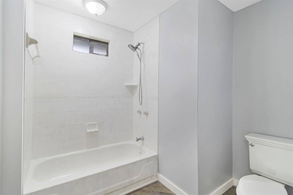 guest bathroom!