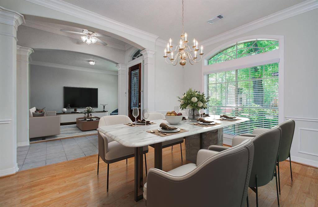 Virtually staged dining room
