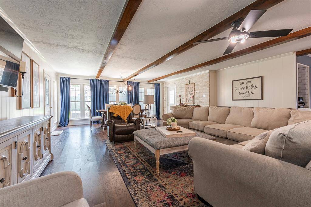 Oversized family room is perfect for large gatherings!