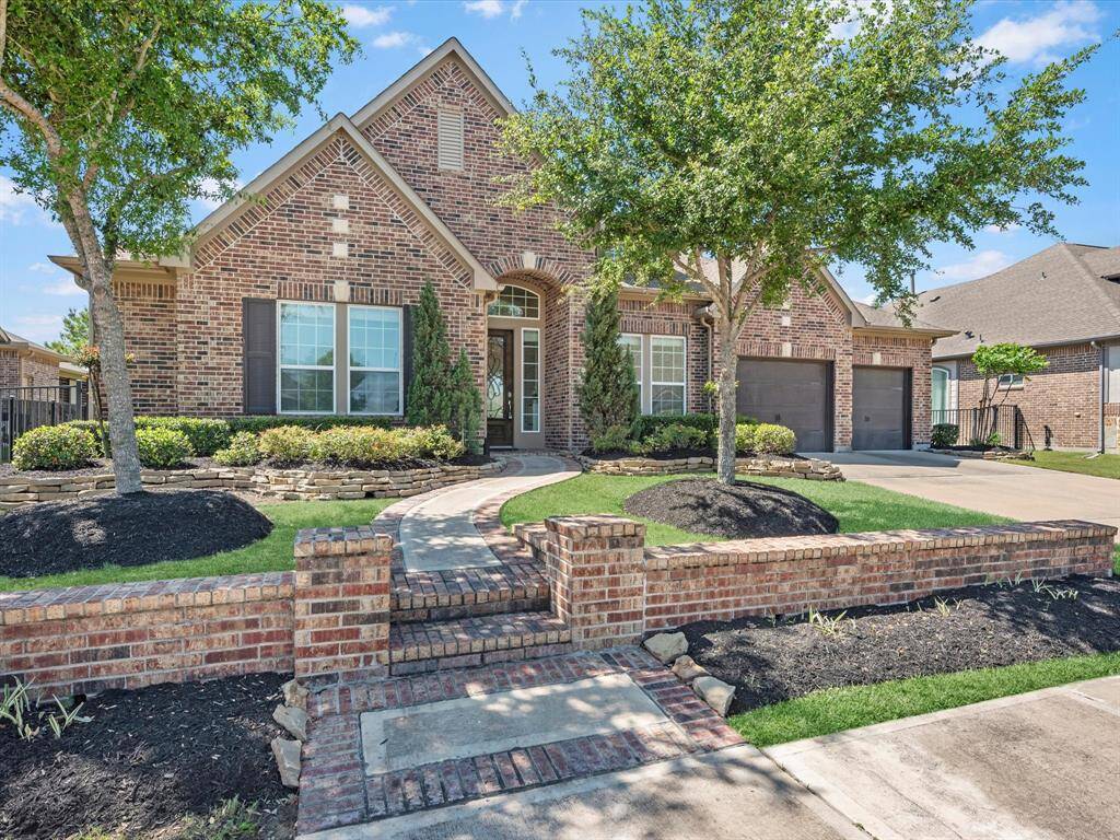 Stunning home in Bridgeland offers over 4300 sq ft, 4 bedrooms, office, flex room and game room!