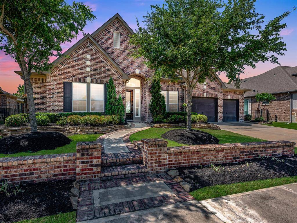 Stunning home in Bridgeland offers over 4300 sq ft, 4 bedrooms, office, flex room and game room!