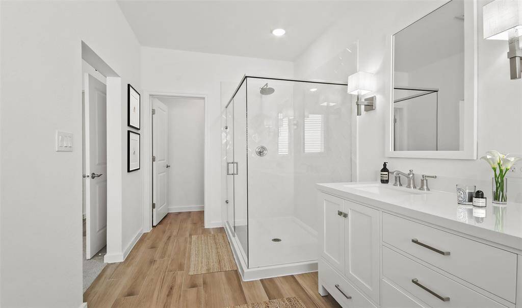 Relaxing primary bath with double sinks