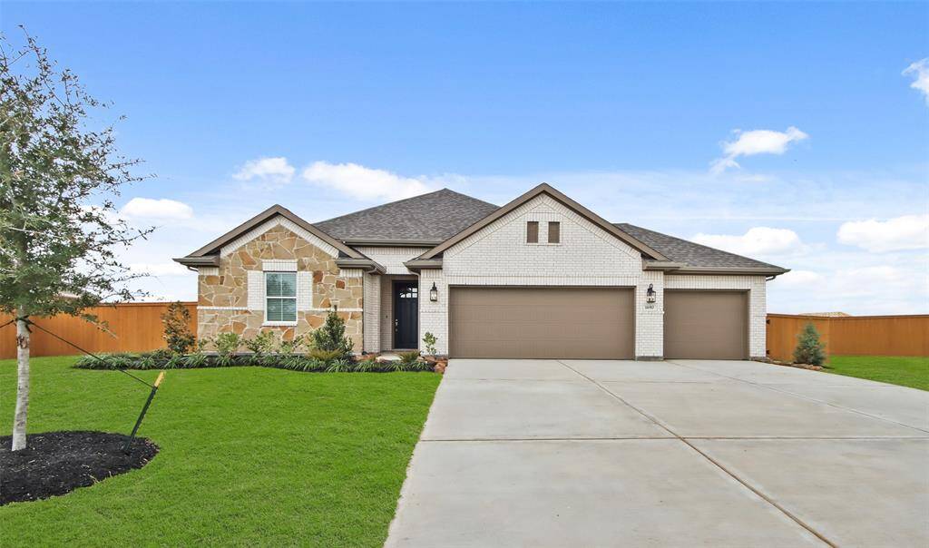 Stunning Tacoma II design by K. Hovnanian Homes in elevation RA built in River Ranch Estates.