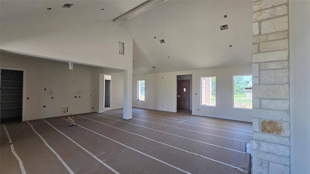 VERY OPEN CONCEPT!