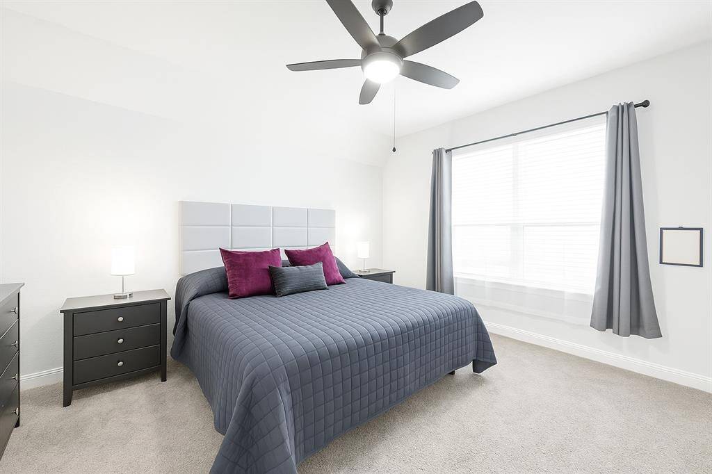 Let the sunshine pour in — or close the blinds and shut the world out. This bedroom is all about options and comfort. Carpet so soft you might not need slippers? Yes please.This primary en suite has been "virtually staged" for visual inspiration.