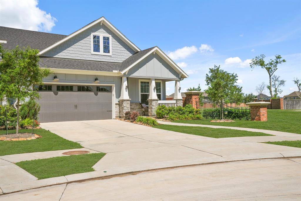 This is your future go-to spot for weekend people-watching or waving to neighbors like you're the mayor of the block. Just imagine a rocking chair, a throw blanket, and a cold drink. Instant main character moment.