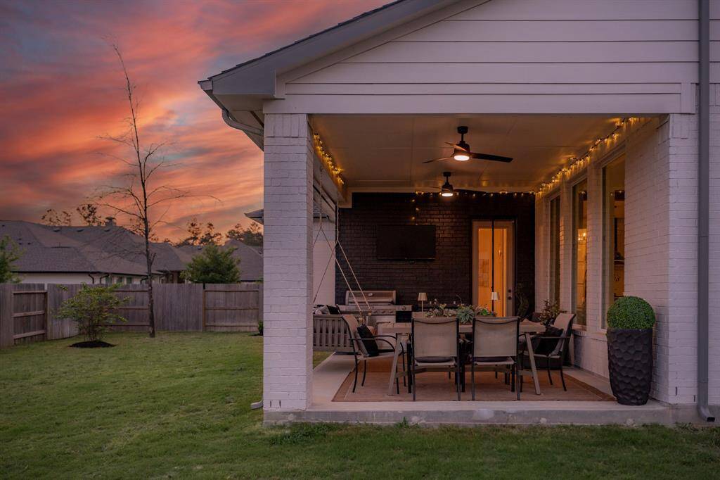 Sparkling string lights light up the patio in the evenings.