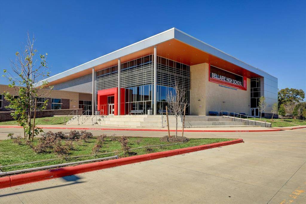 BELLAIRE HIGH SCHOOL