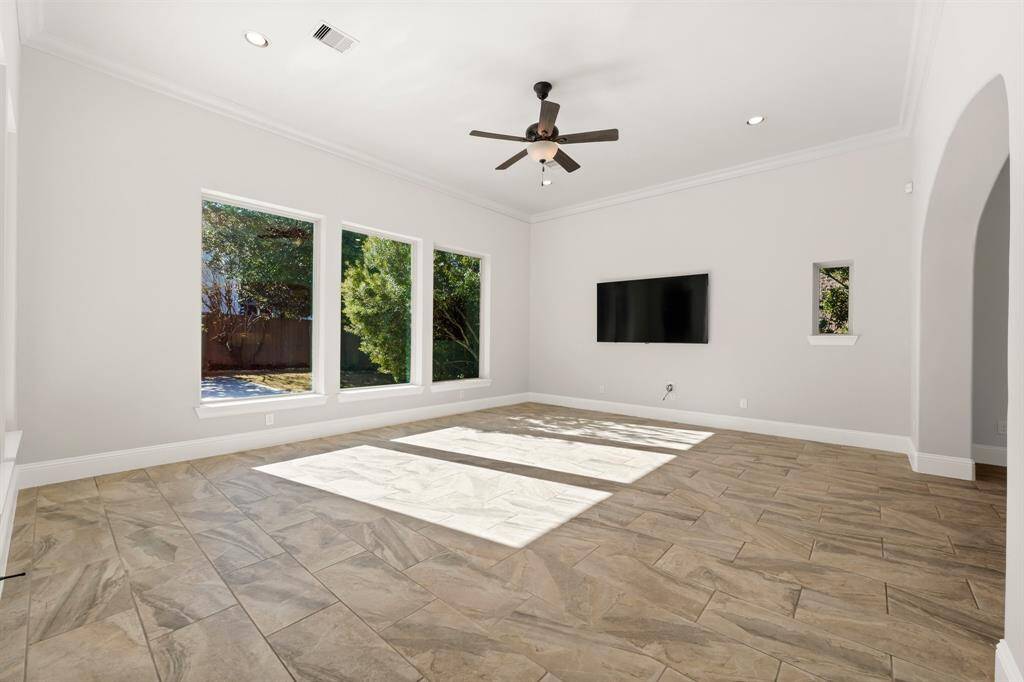 Great natural light in the family room.