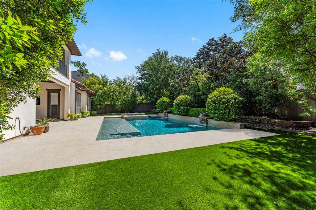 Low maintenance turf recently installed throughout the backyard!