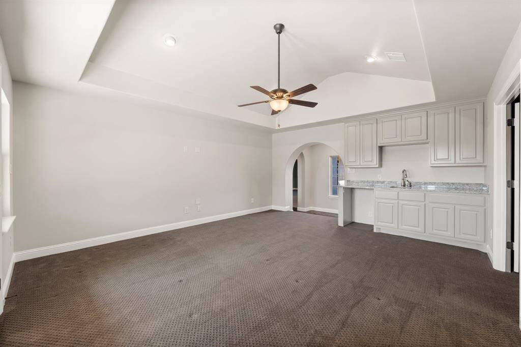 Upstairs Gameroom with bar