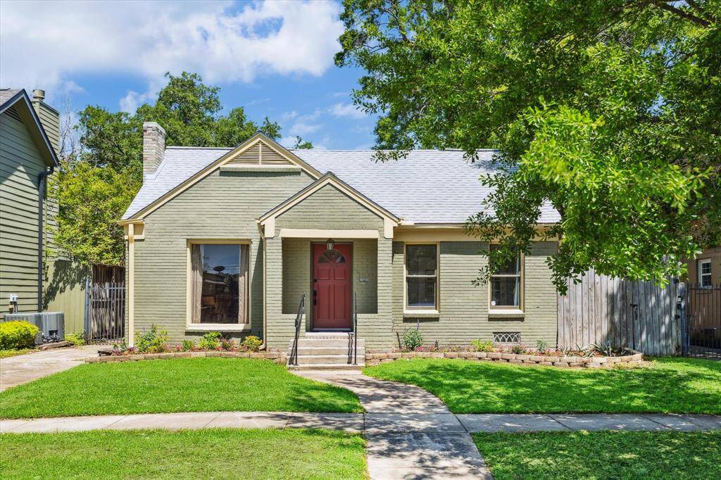 Home with newly planted landscaping.