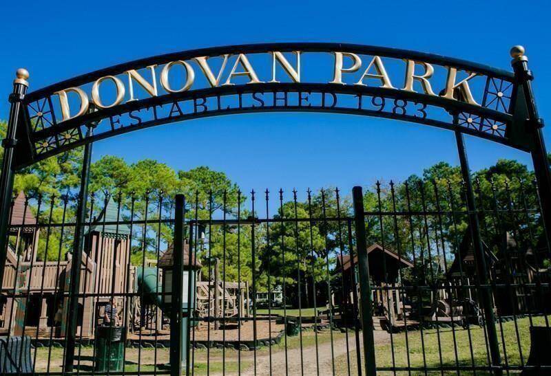 Walk to so many neighborhood parks like Donovan & Lawrence parks